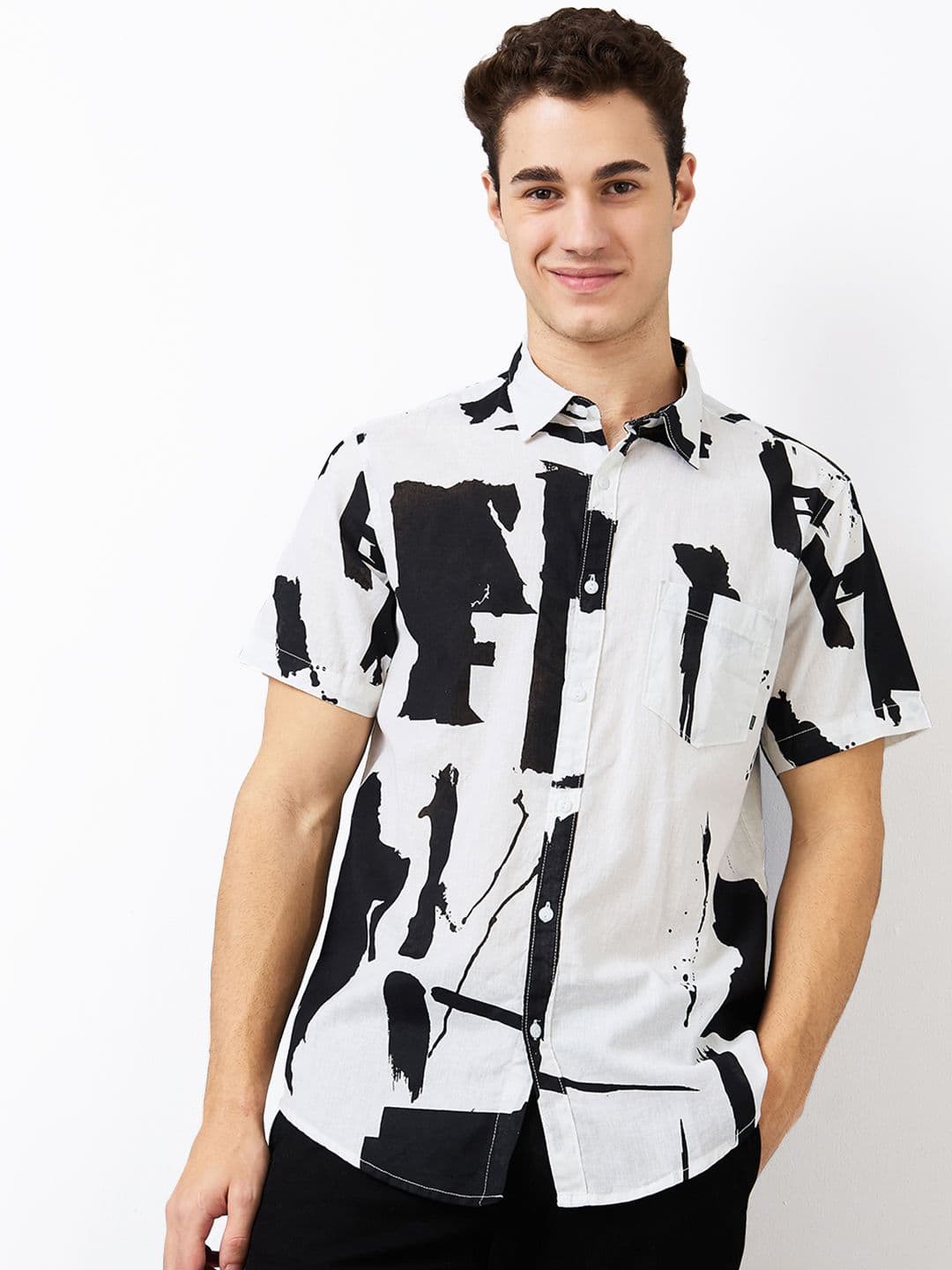 SPYKAR Men Spread Collar Abstract Printed Cotton Casual Slim FIt Shirt - view 1