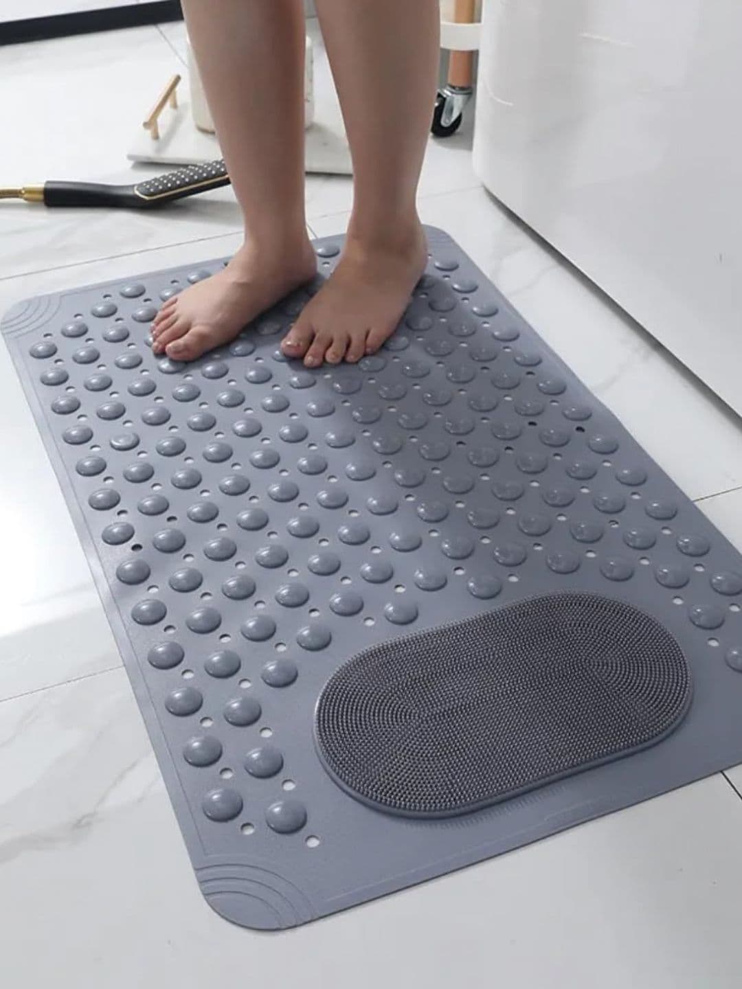 FAVRIA Grey Anti Slip Scrubber BathMat - view 1