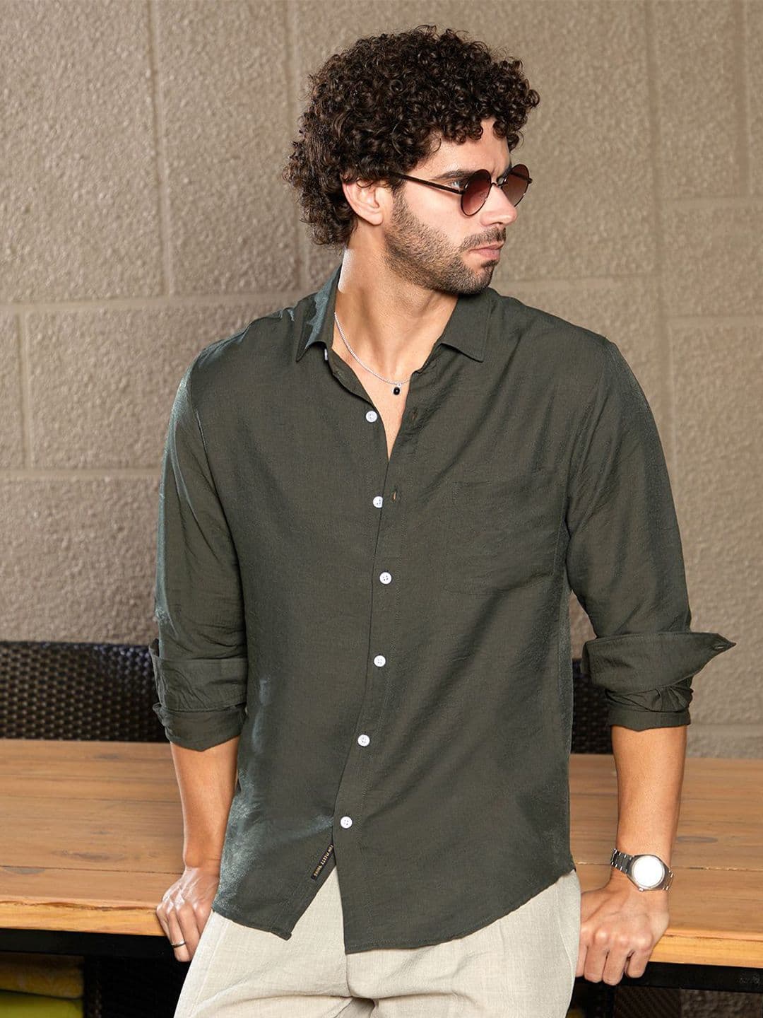 CAHOOT Men Comfort Spread Collar Solid Casual Shirt - view 1