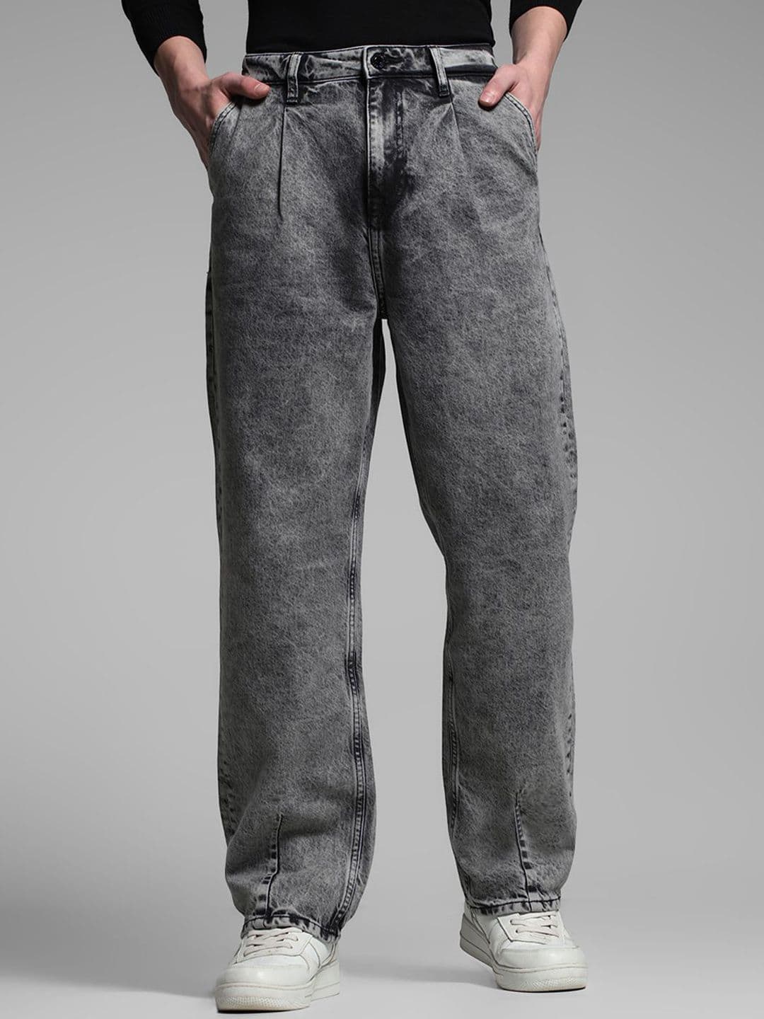 Jack & Jones Men Relaxed Fit High-Rise Light Fade Cotton Jeans - view 1