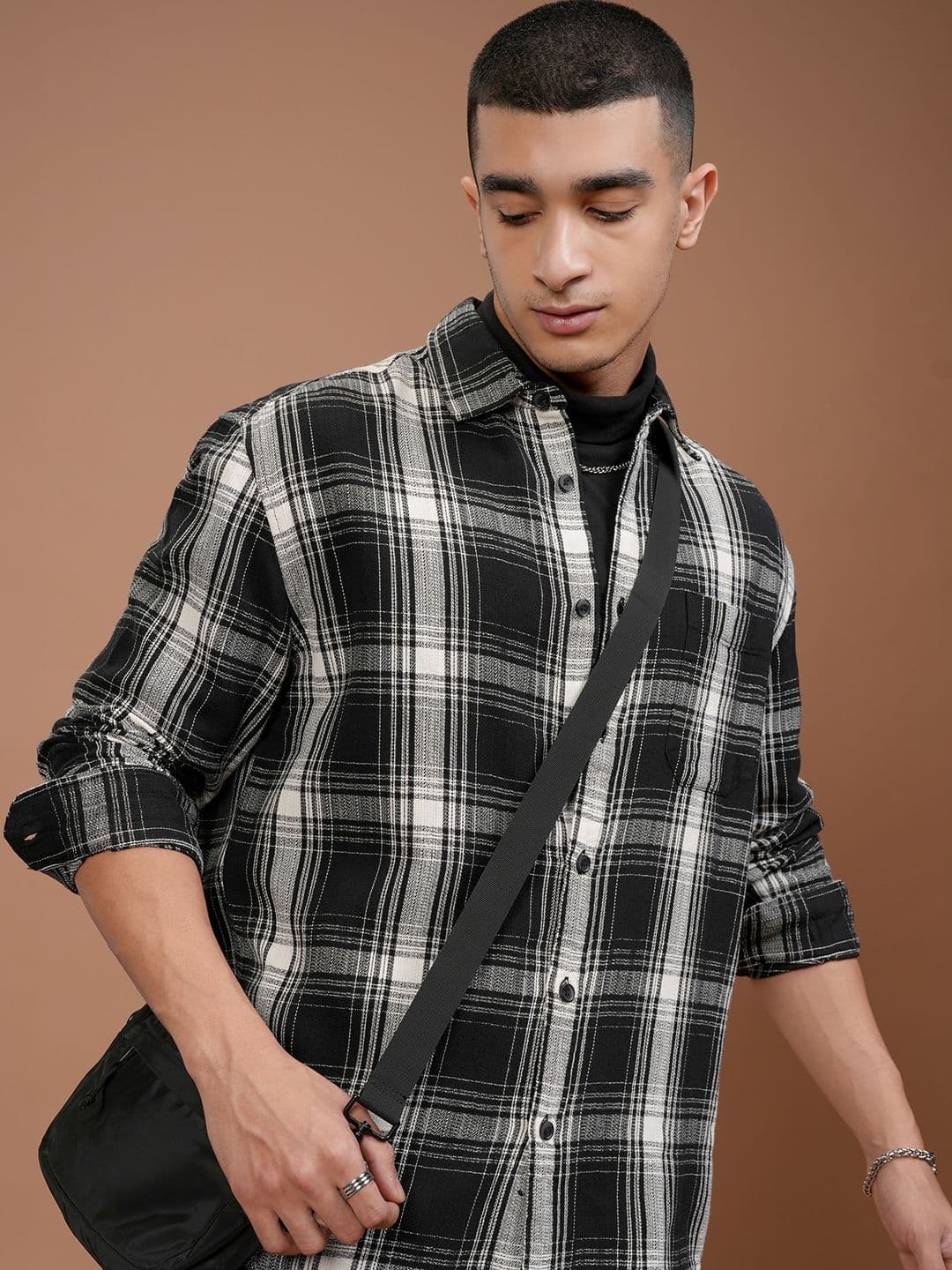 HIGHLANDER Men Relaxed Fit Cutaway Collar Tartan Checked Cotton Casual Shirt - view 1