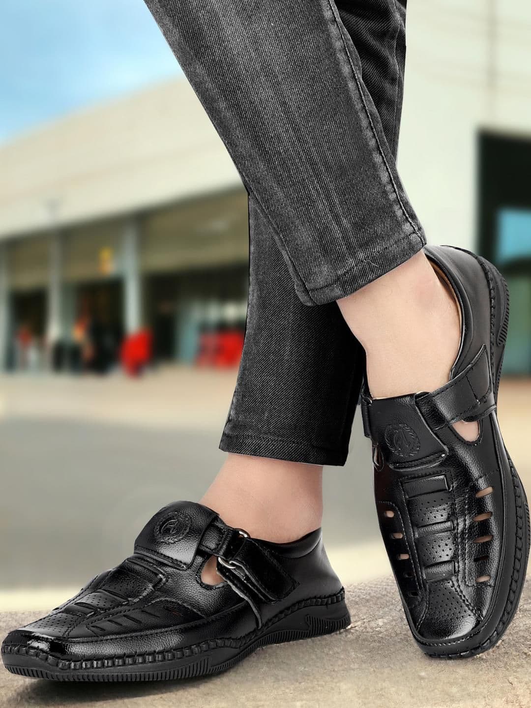 Arics Men Black Sandals - view 1