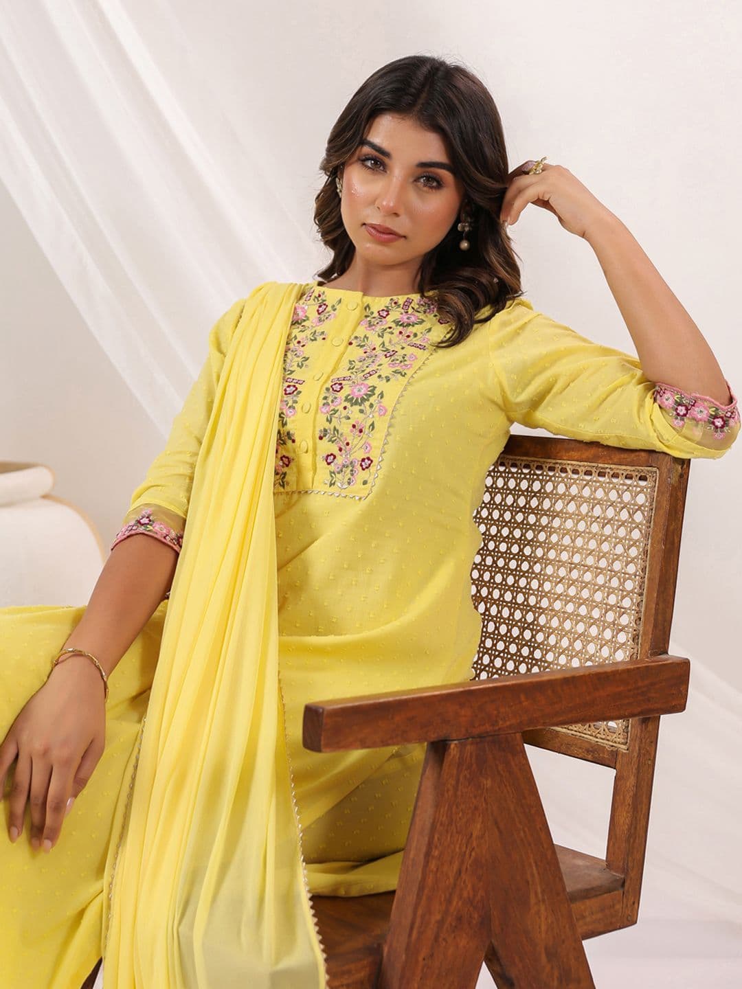 Janasya Floral Yoke Design Thread Work Pure Cotton Kurta With Trousers & Dupatta Set - view 1