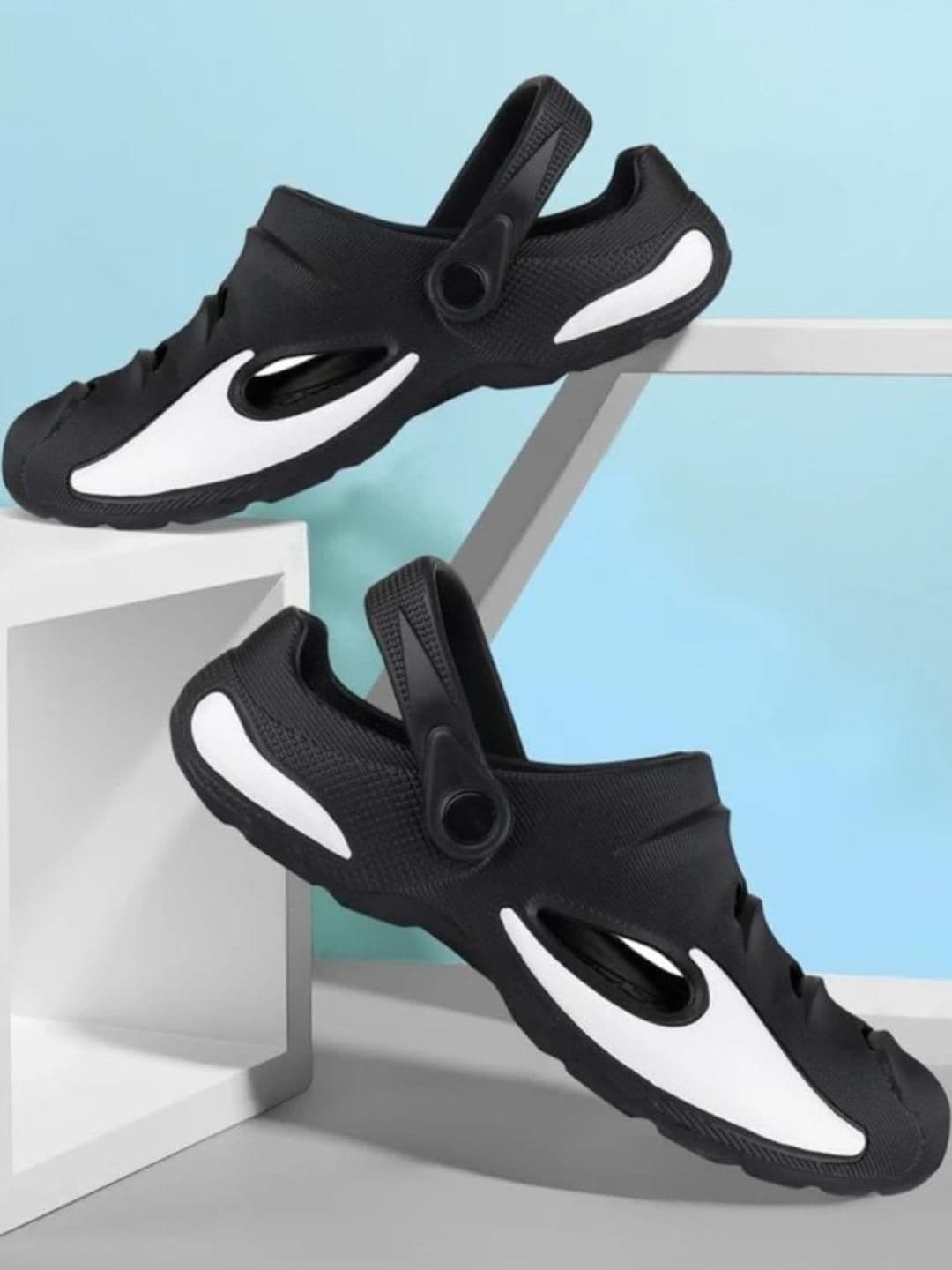 Pampy Angel Men Black Croslite Clogs - view 1
