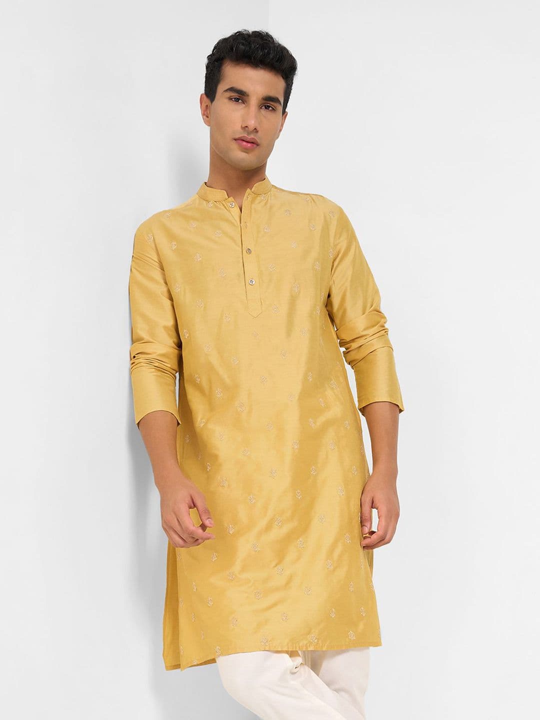 indus route by Pantaloons Motifs Embroidered Thread Work Mandarin Collar Straight Kurta - view 1