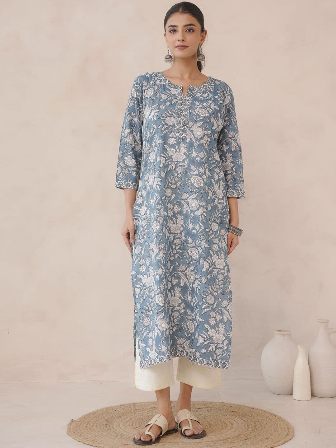 GOODHAND Floral Printed Notch Neck Pure Cotton Straight Kurta - view 1