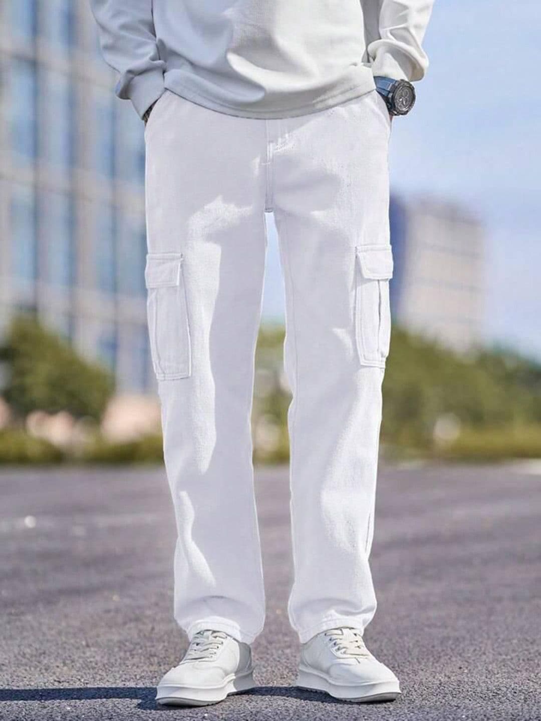 me Queen Men Straight Fit Mid-Rise Cotton Cargo Jeans