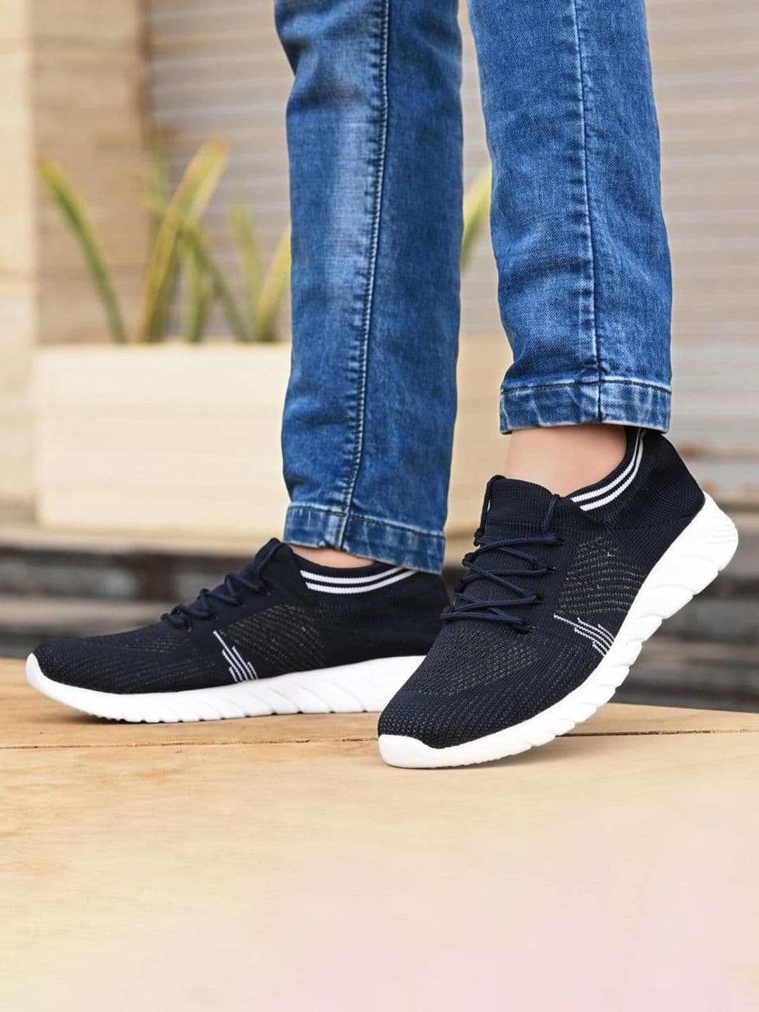 BIRDE Men Mesh Lace-Ups Walking Shoes - view 1