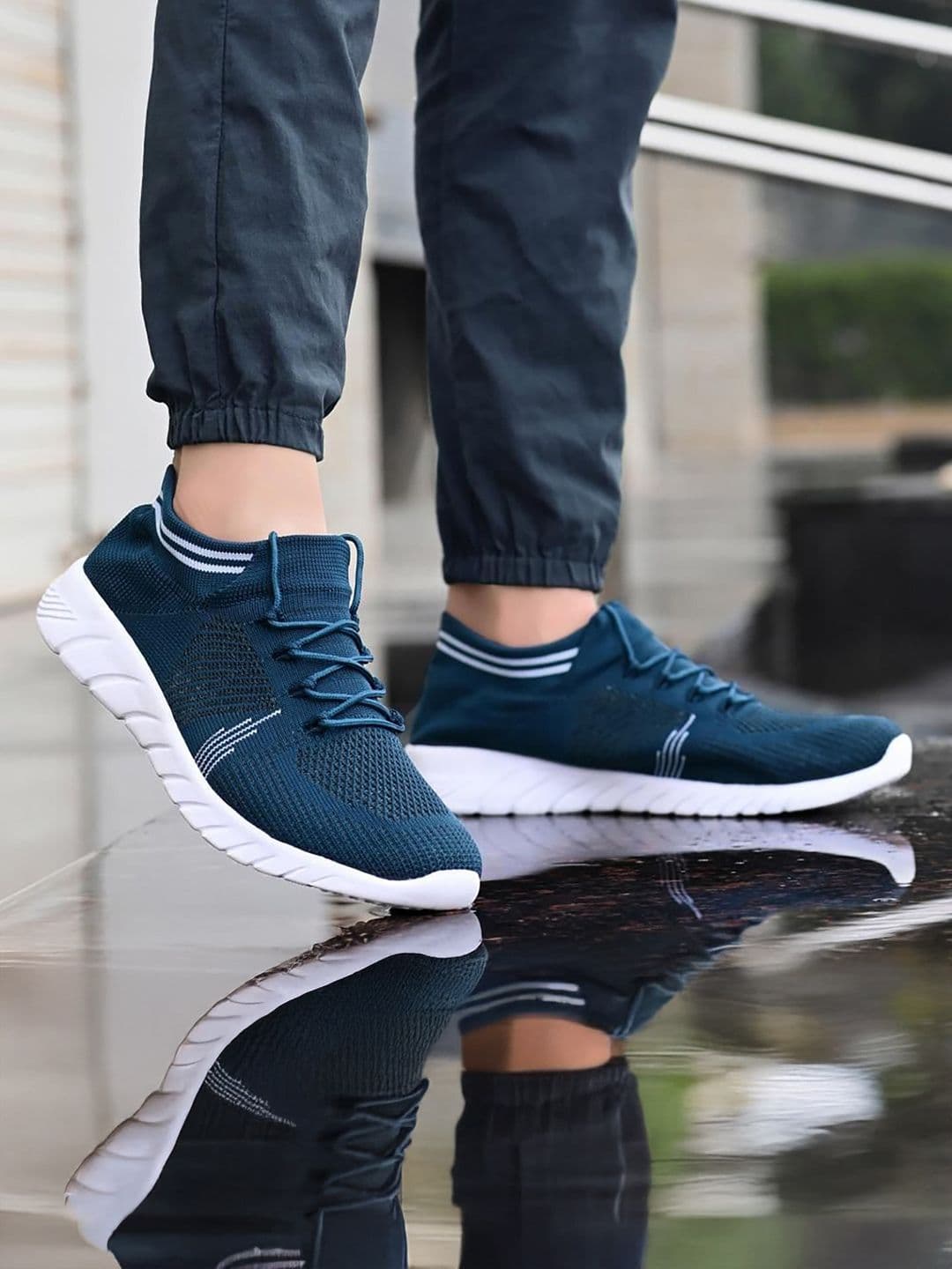 BIRDE Men Mesh Walking Non-Marking Sports Shoes - view 1