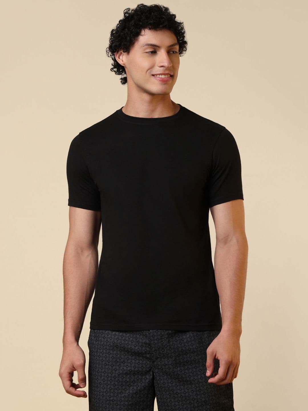 SleepZ by Raymond Men Solid Round Neck Cotton T-shirt - view 1
