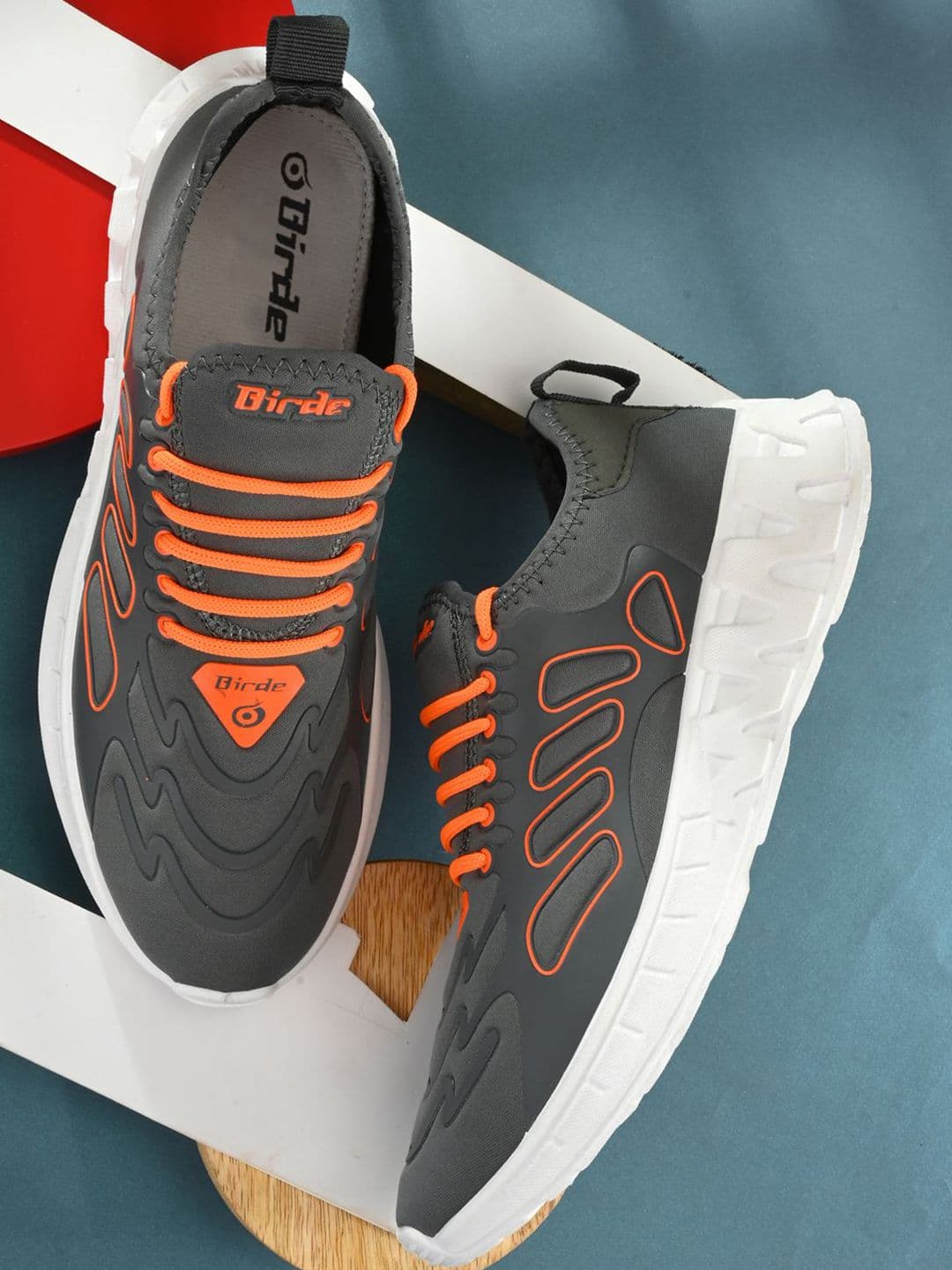 BIRDE Men Mesh Non-Marking Walking Shoes - view 1