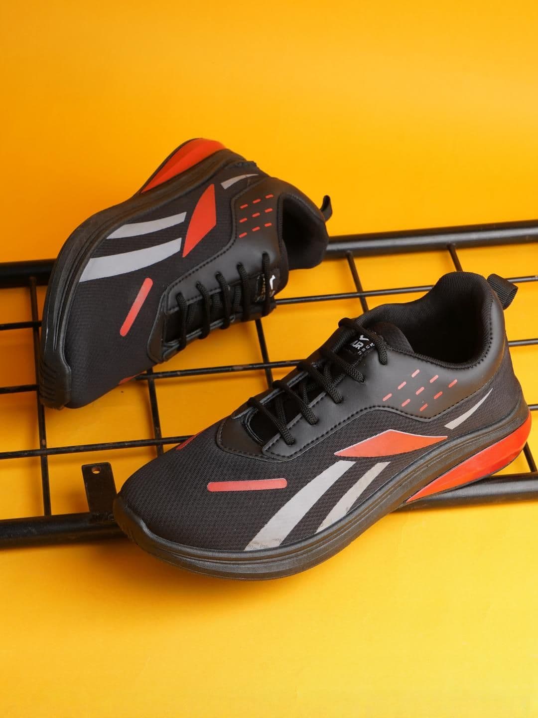 Free Kicks Men Black Mesh Marking Running Sports Shoes - view 1