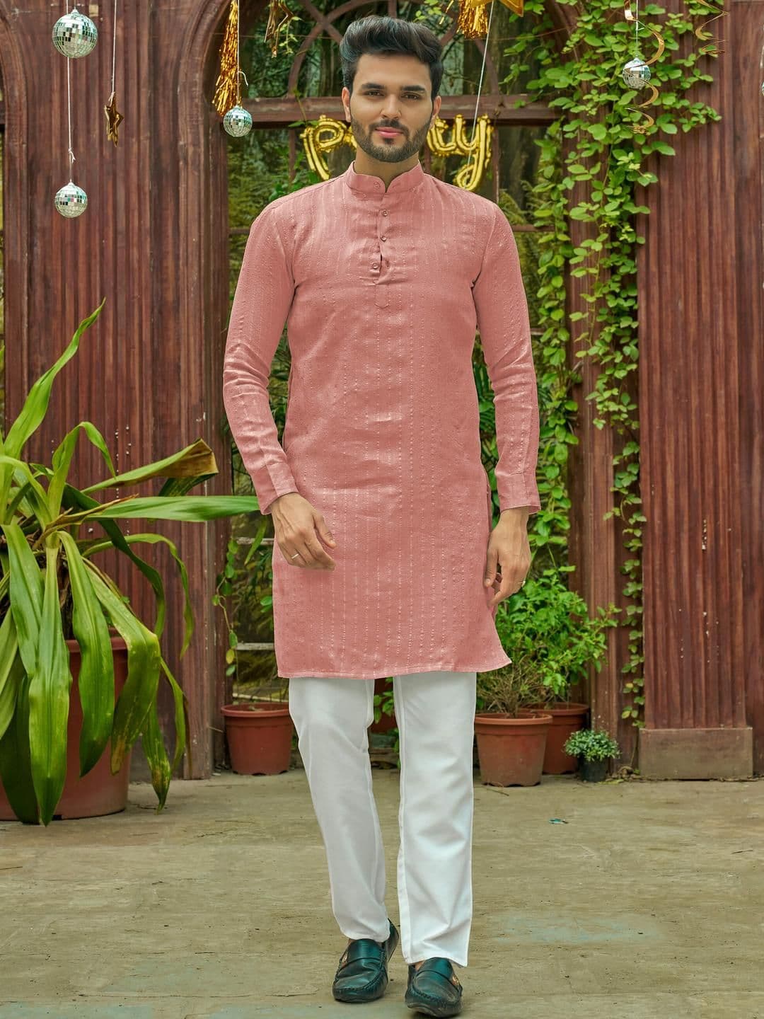 Archittam Men Pink Solid Ethnic Striped Kurta - view 1