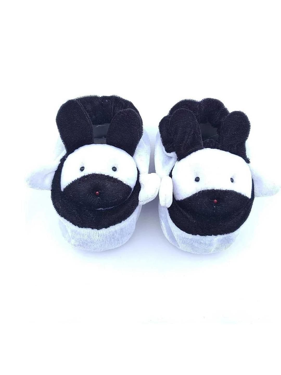 LMN CHILD CARE Unisex Kids Black & White Printed Cotton Booties - view 1
