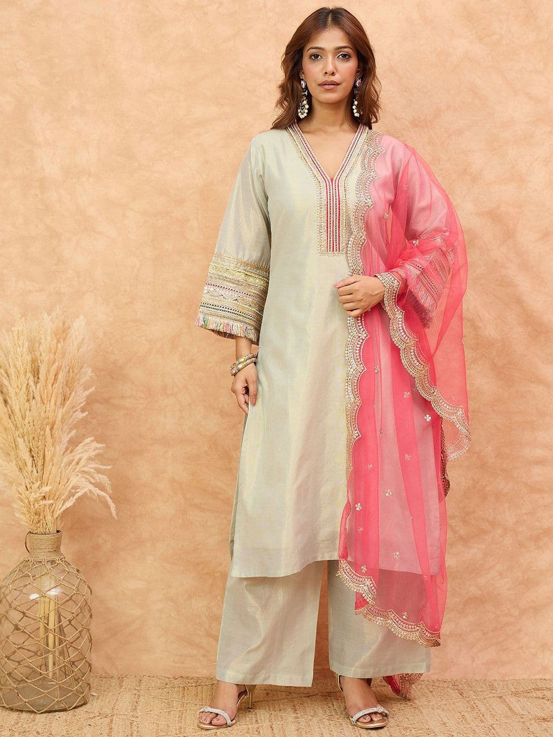 Varanga Women Solid Kurta with Trousers & Dupatta - view 1