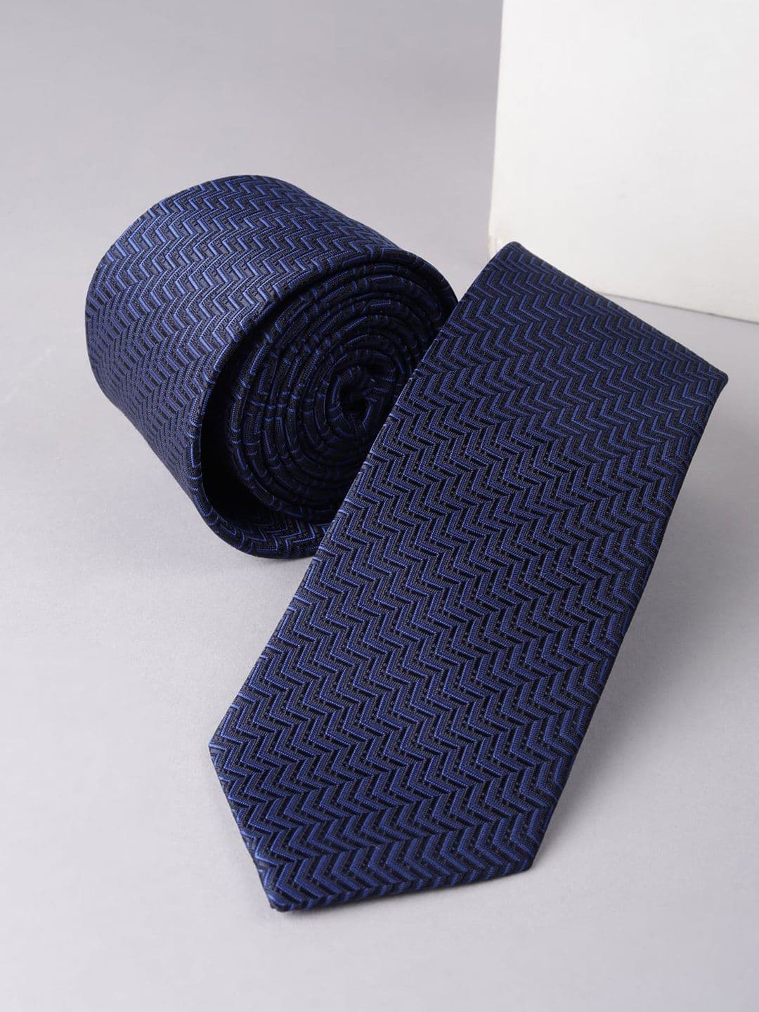 Allen Solly Men Woven Design Broad Tie - view 1