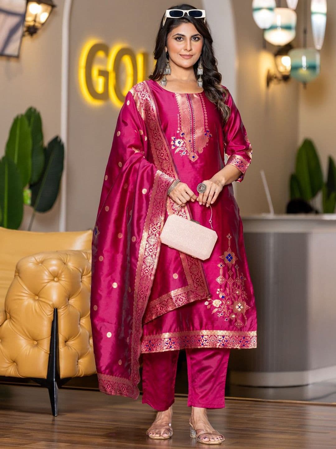 Twika Women Regular Kurta with Trousers & Dupatta - view 1