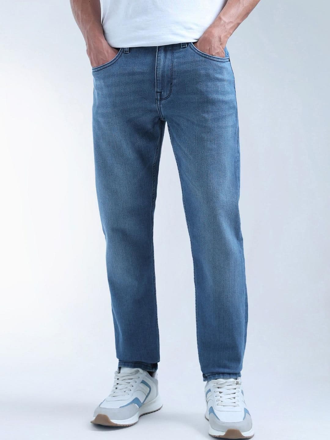 Flying Machine Men Tapered Fit Mid-Rise Light Fade Jeans - view 1