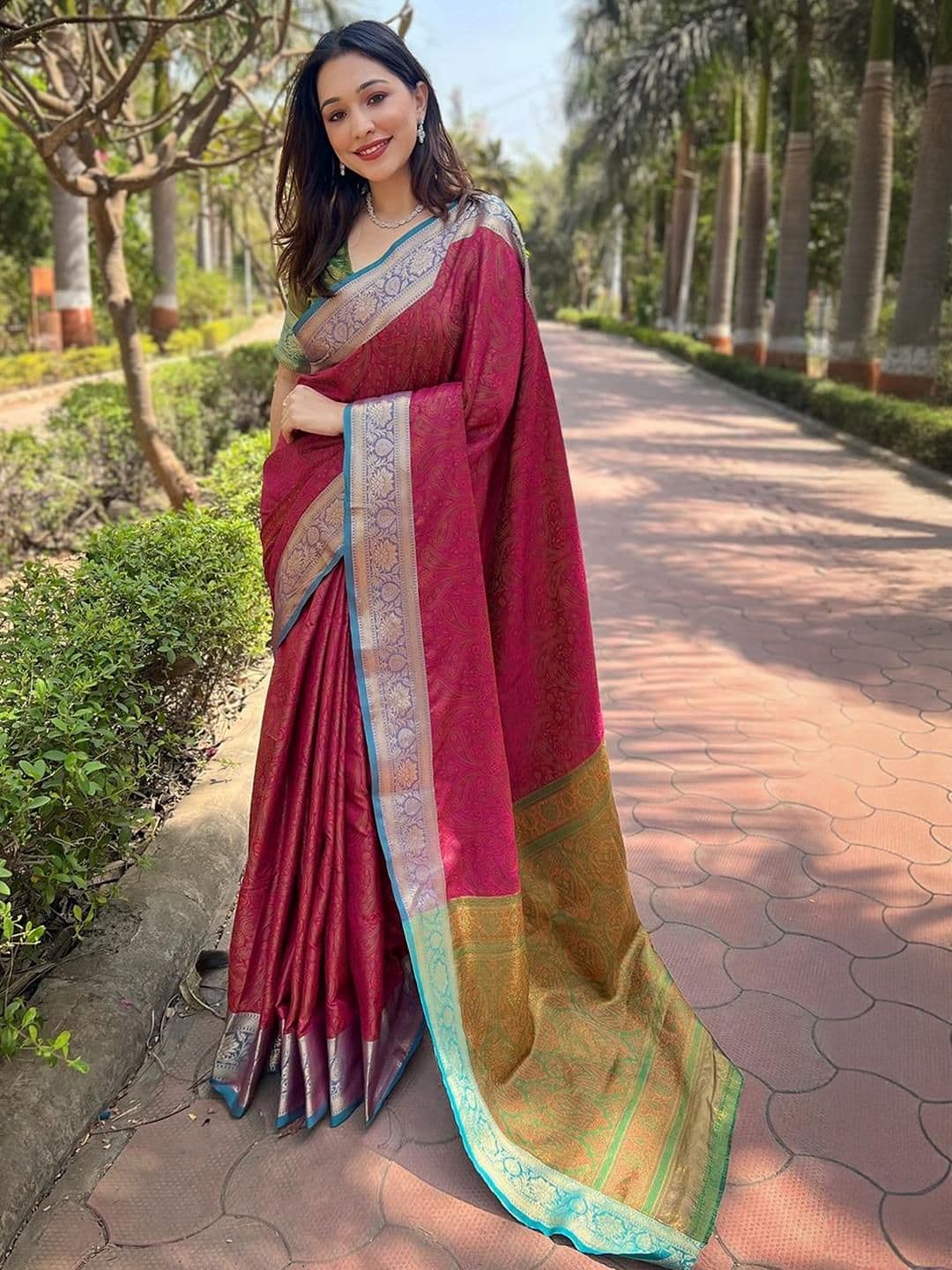 ELITE WEAVES Pink Ethnic Woven Design Zari Kanjeevaram Silk Saree - view 1