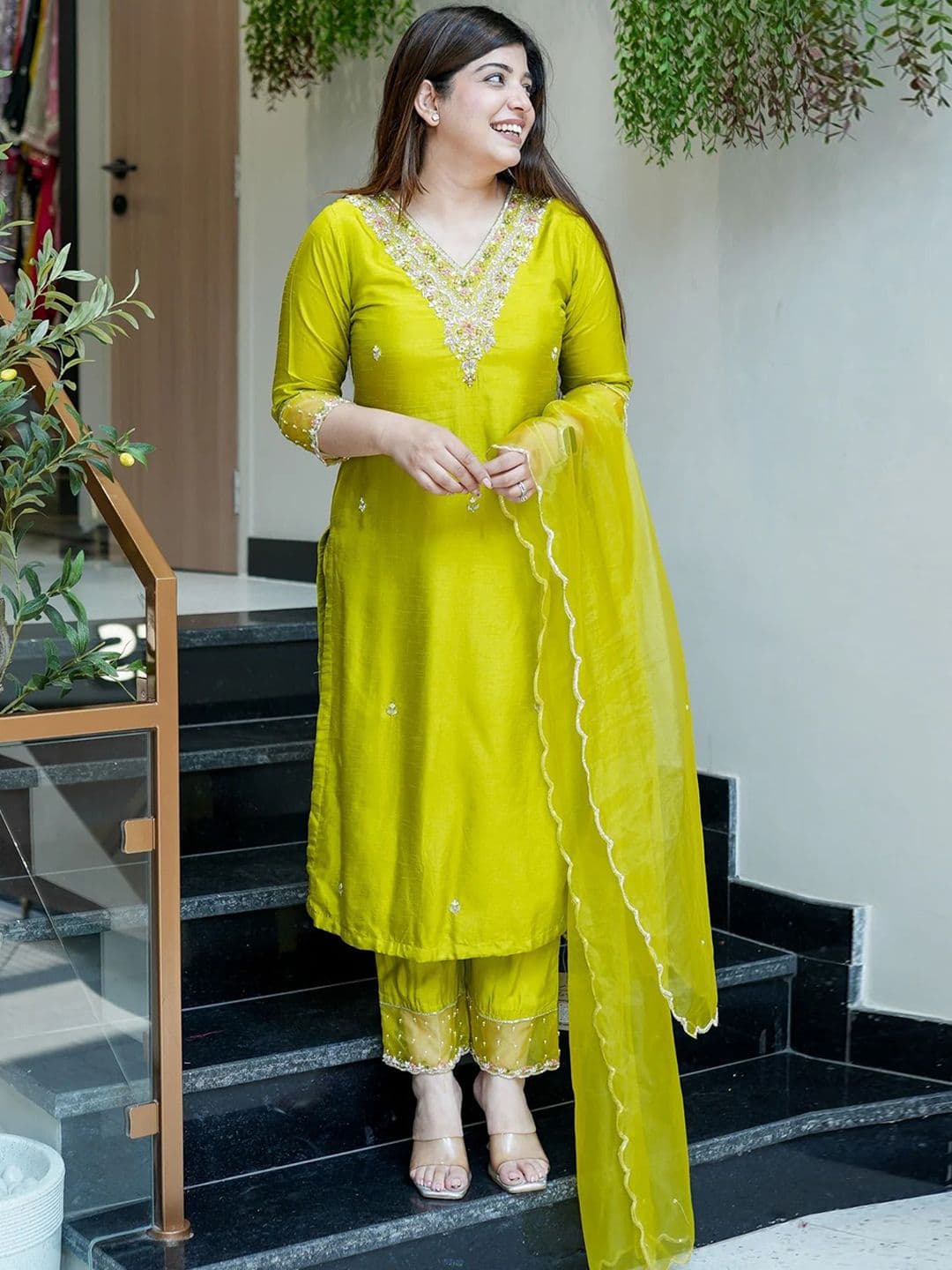 CREEPER Women Floral Printed Kurta with Trousers & Dupatta - view 1
