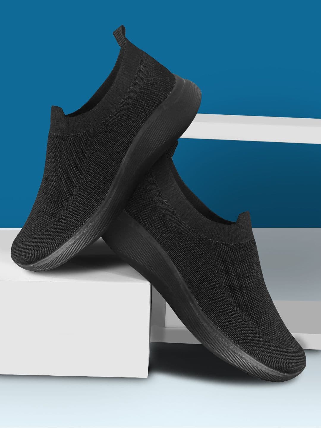 Aircum Men Mesh Walking Non-Marking Shoes - view 1