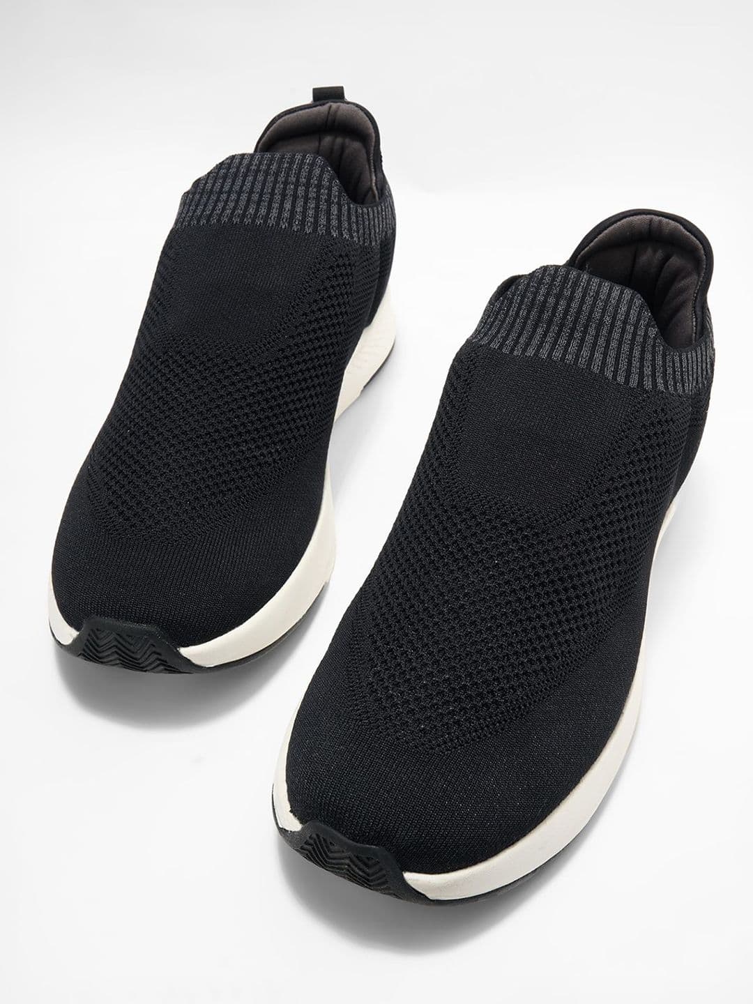 Ajile by Pantaloons Men Non-Marking Running Shoes - view 1