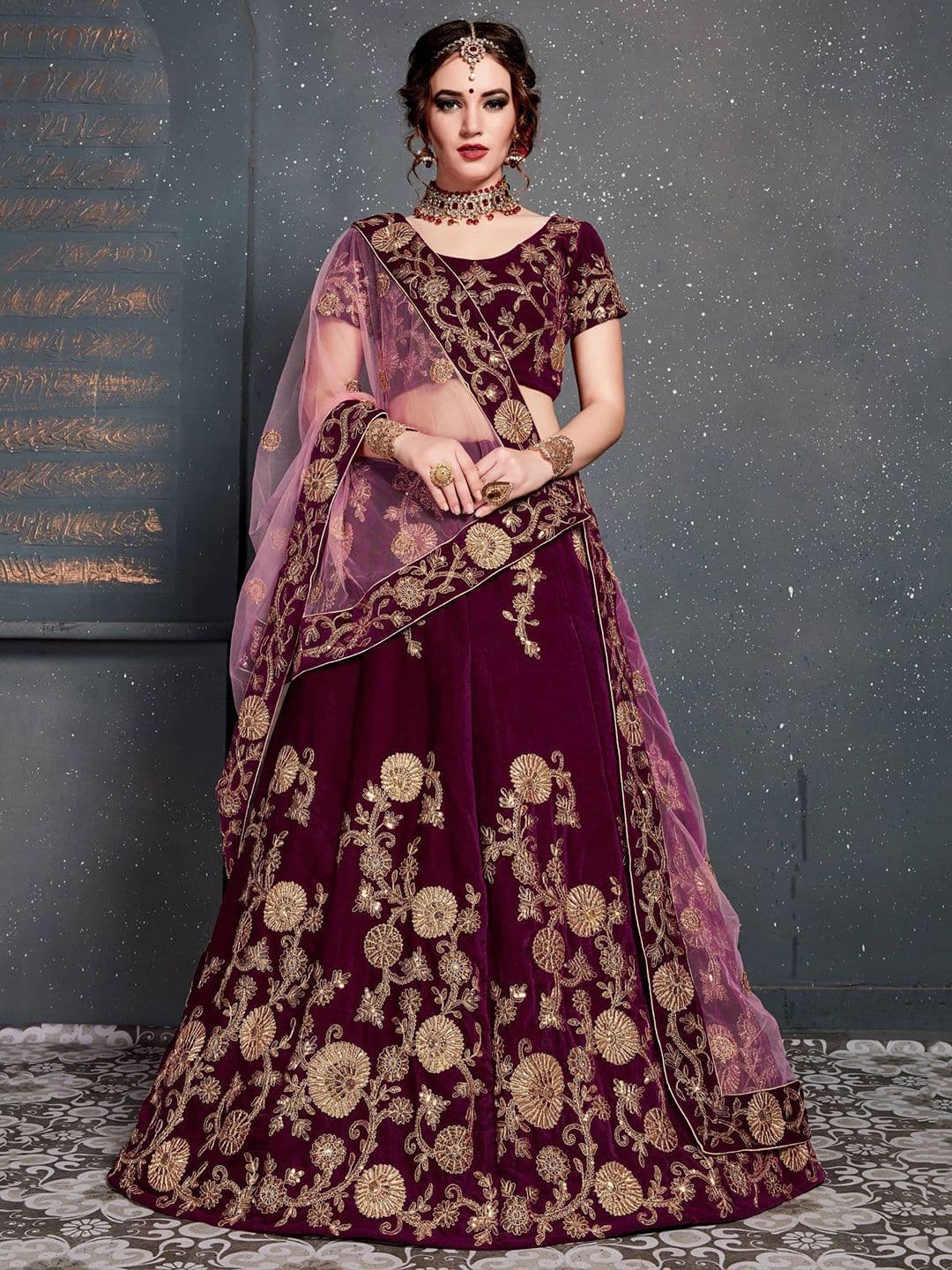 ETHNIC PLUS Women Purple Embroidered Semi-Stitched Lehenga & Unstitched Blouse With Dupatta - view 1