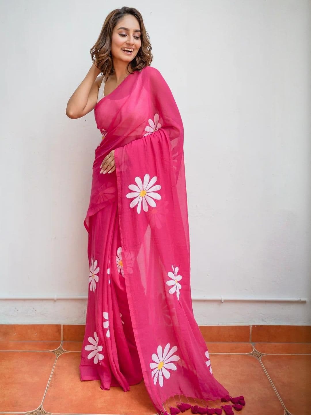 SILKWEAR Floral Printed Pure Linen Saree with Blouse Piece - view 1