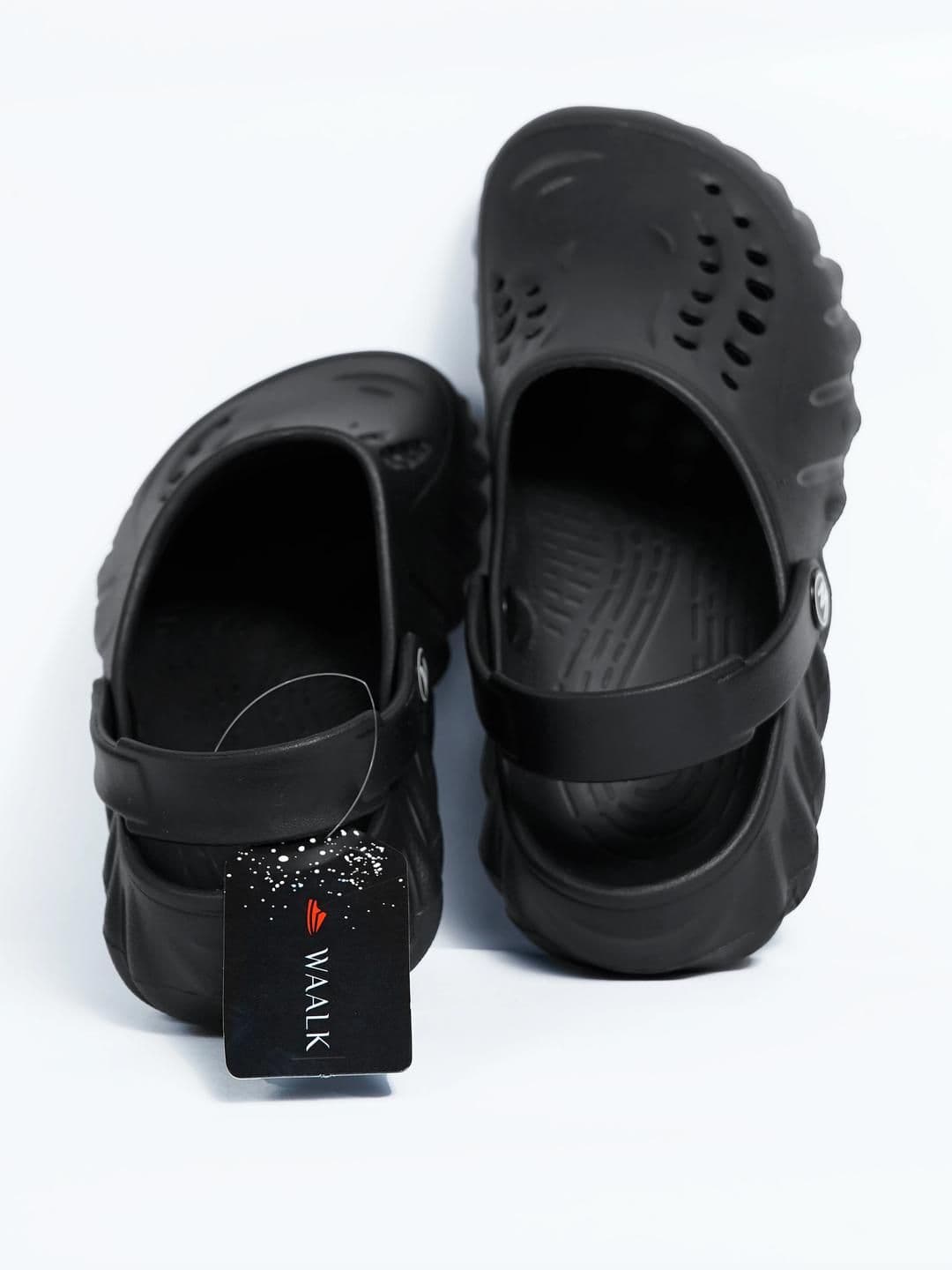 WAALK Men Black EVA Flip Flops - view 1