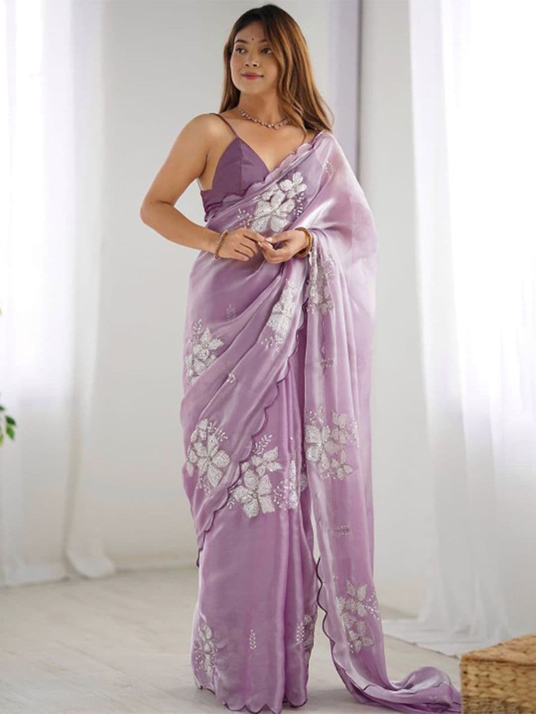 DIVASTRI Floral Embellished Organza Saree - view 1