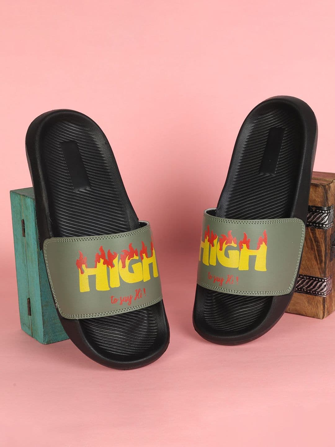 PERY PAO Men Printed Sliders - view 1