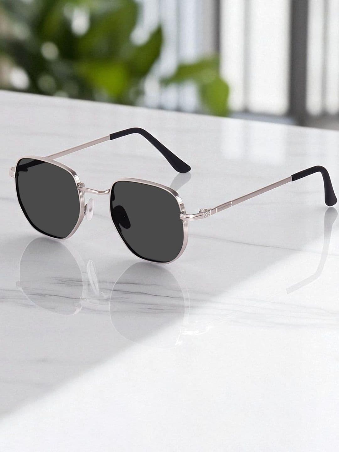 RICH CLUB Unisex Oval Sunglasses with UV Protected Lens - view 1