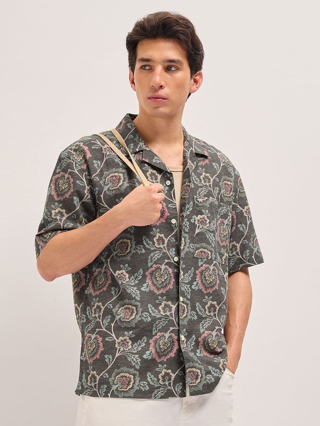 THE BEAR HOUSE Oversized Floral Printed Cuban Collar Casual Shirt - view 1