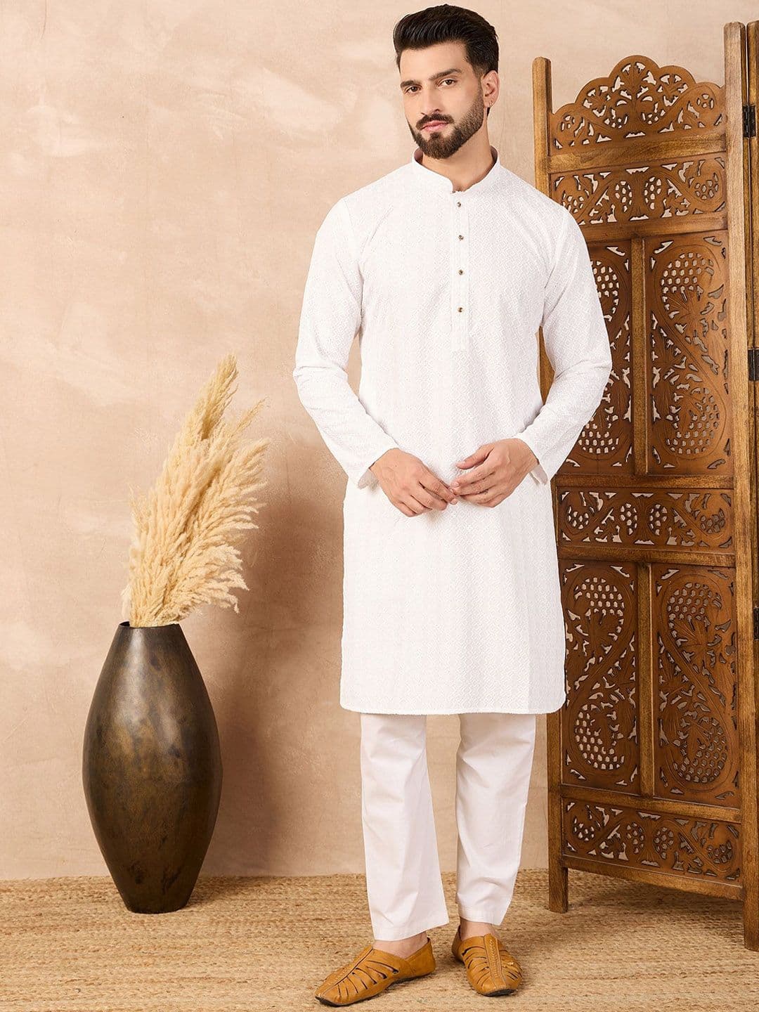 House of Pataudi Floral Embroidered Thread Work Straight Kurta - view 1