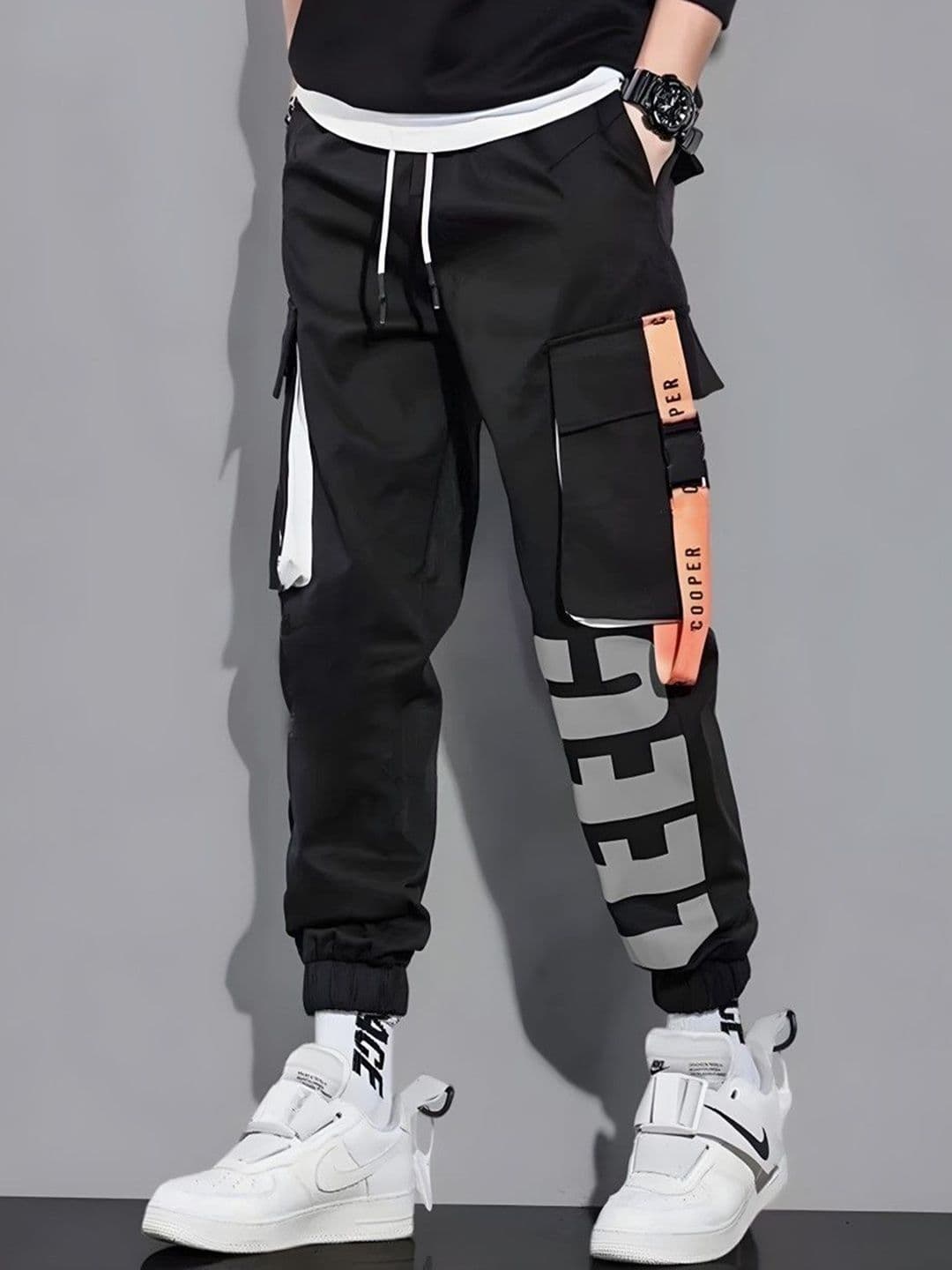 HVBK Men Textured Mid-Rise Joggers - view 1