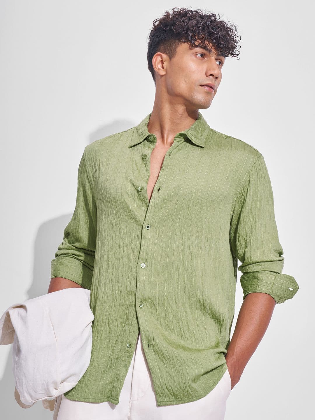 HIGHLANDER Men Relaxed Fit Vertical Striped Spread Collar Casual Shirt - view 1