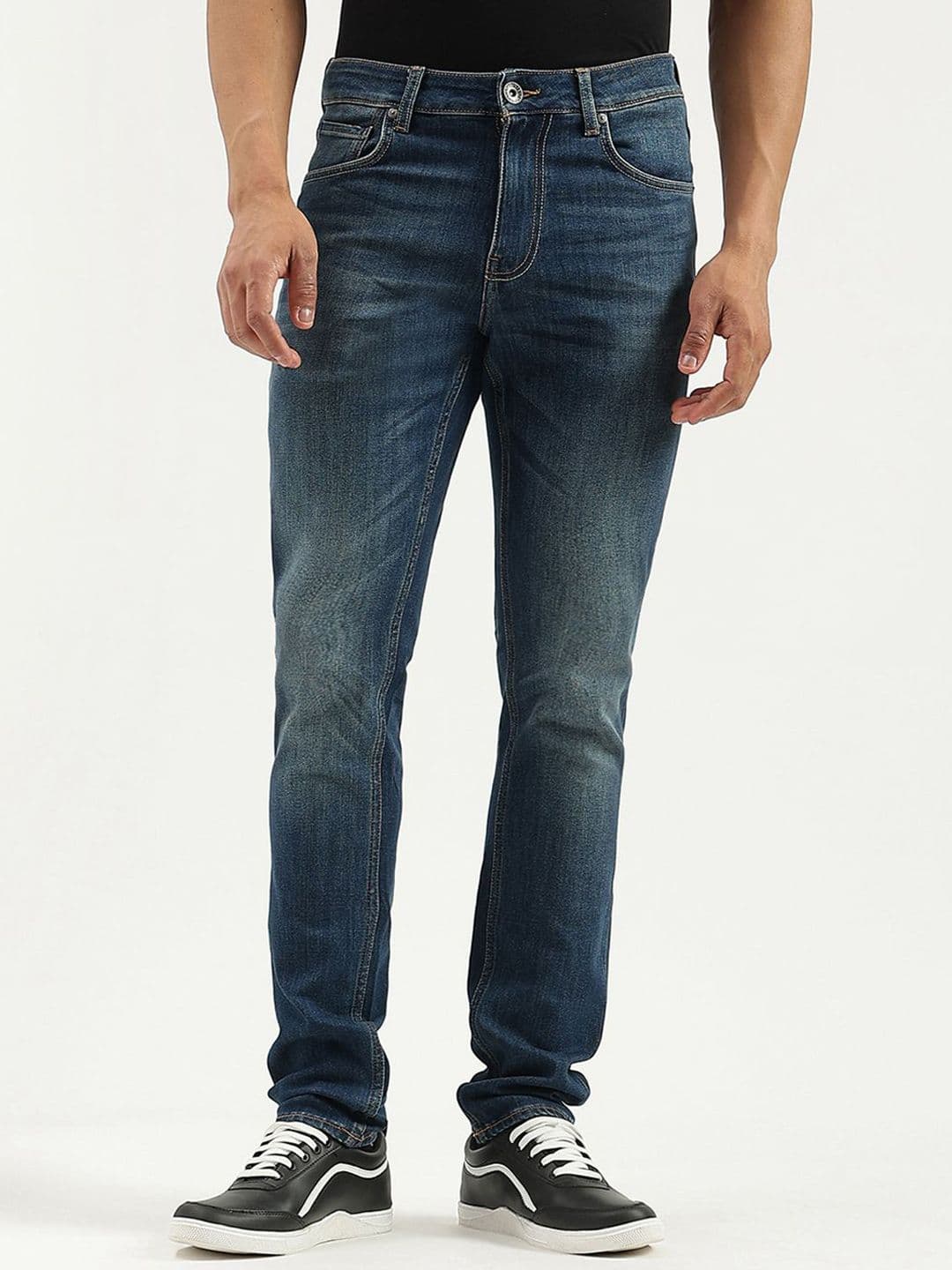 United Colors of Benetton Men Skinny Fit Mid-Rise Light Fade Jeans - view 1