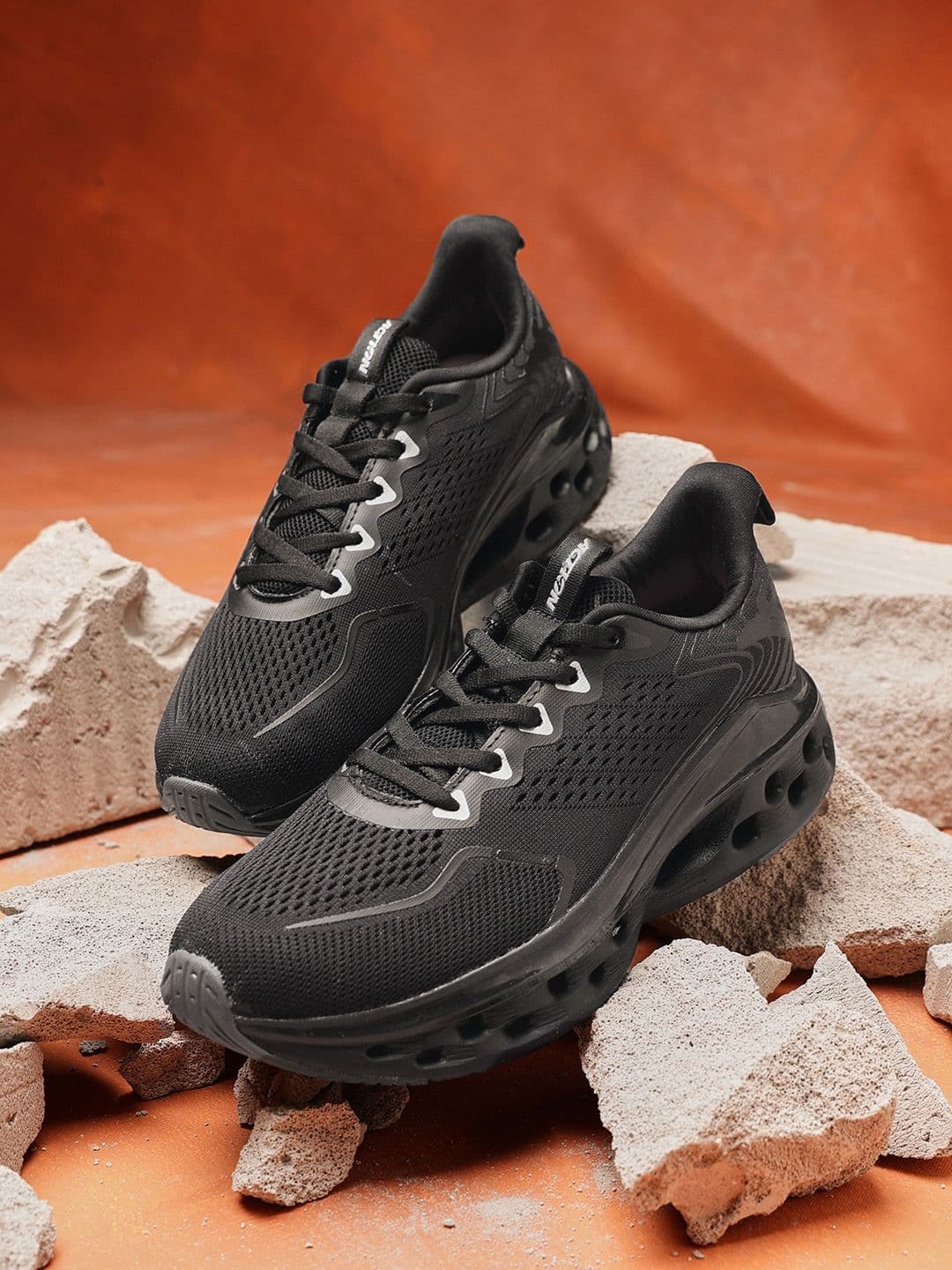 Action Men Mesh Running Non-Marking Shoes - view 1