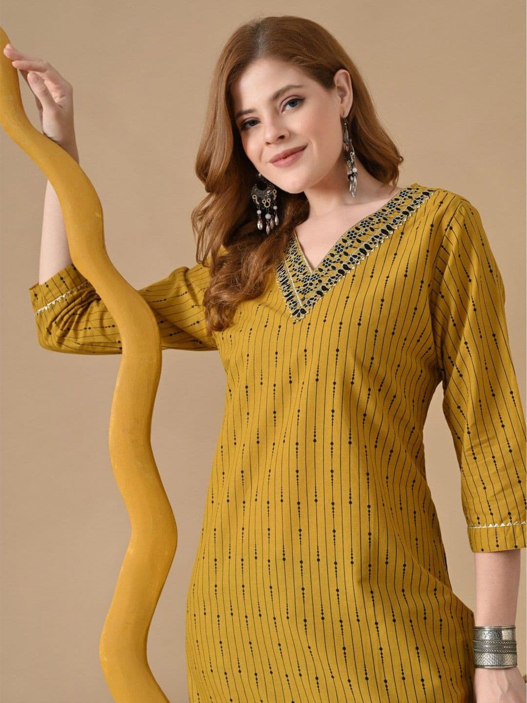 BKApparels Women Striped Daily Cotton Straight Kurta - view 1