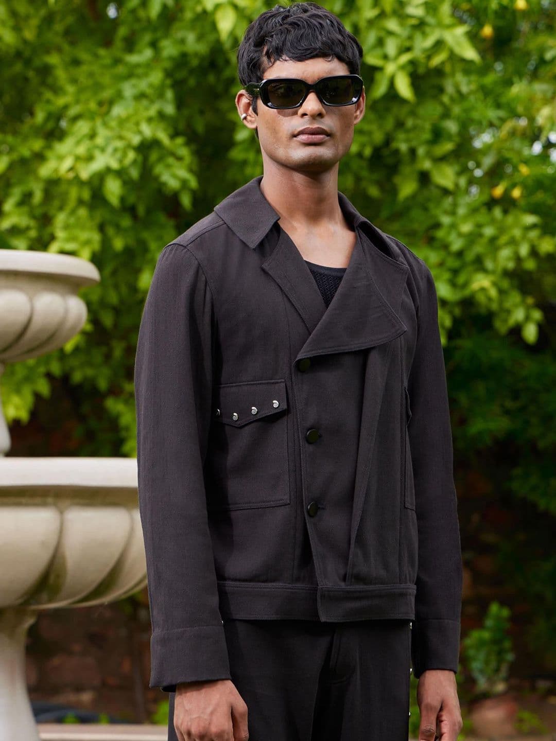 Triune Men Colourblocked Crop Tailored Jacket - view 1