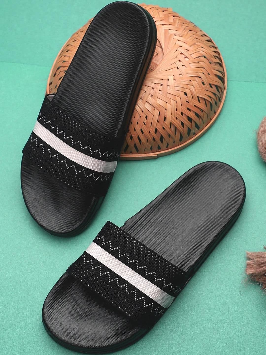 Pampy Angel Men Black Flip Flops - view 1