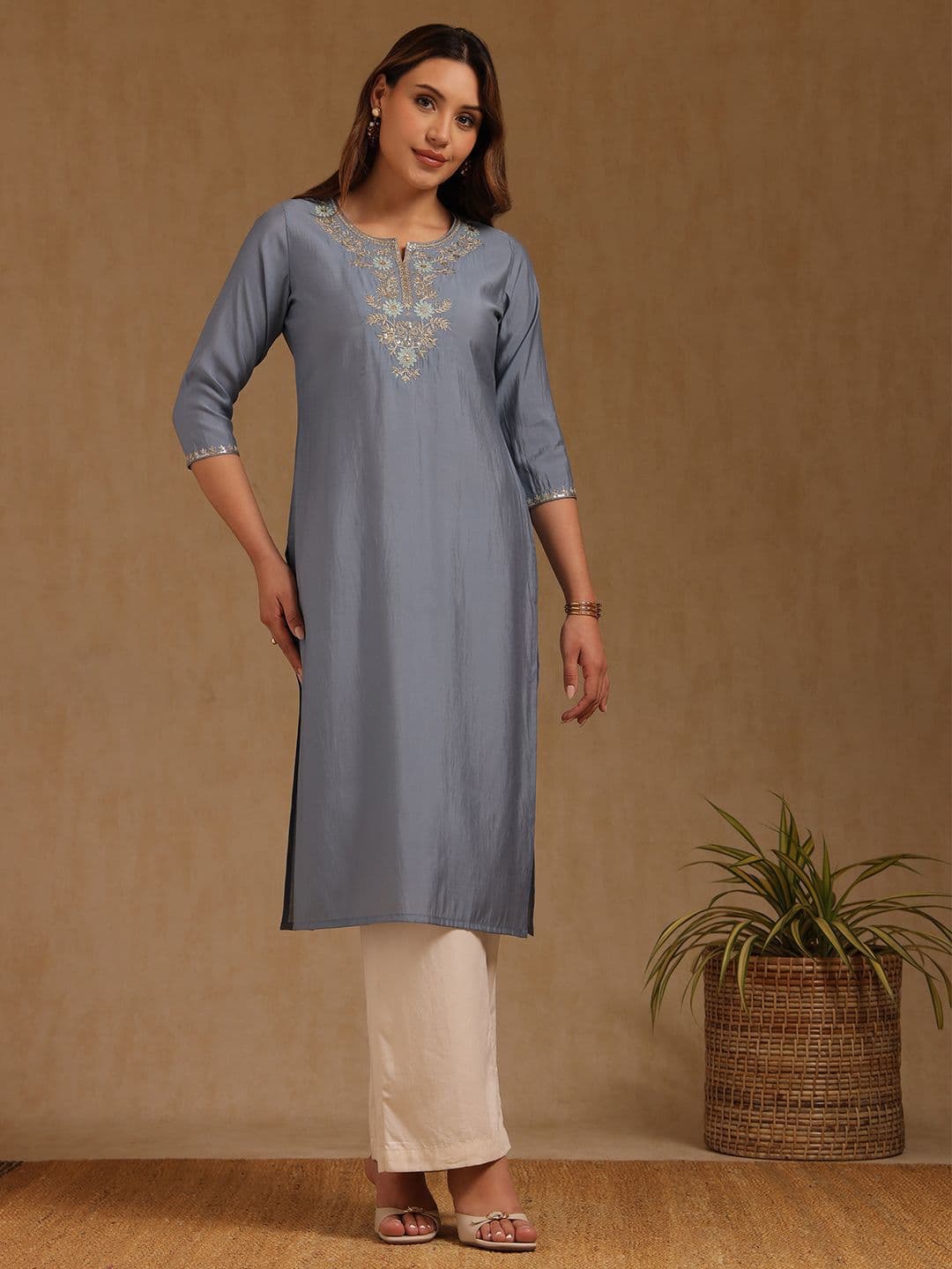 Soch Women Floral Embroidered Round Neck Straight Kurta - view 1