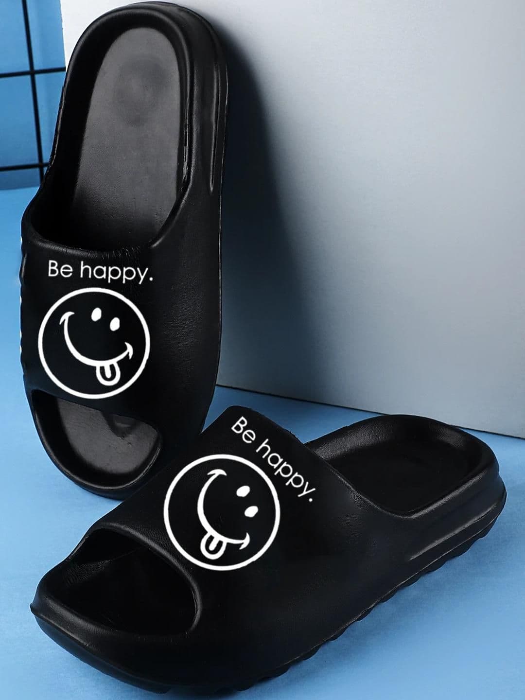 Pampy Angel Men Black Flip Flops - view 1
