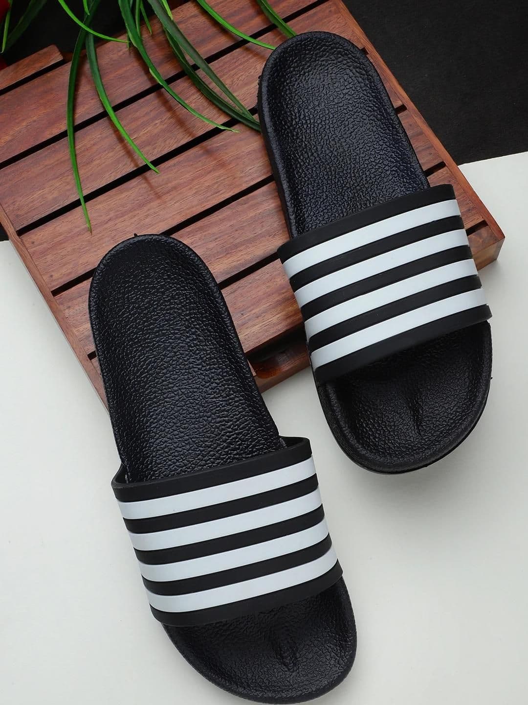 Pampy Angel Men Black Flip Flops - view 1