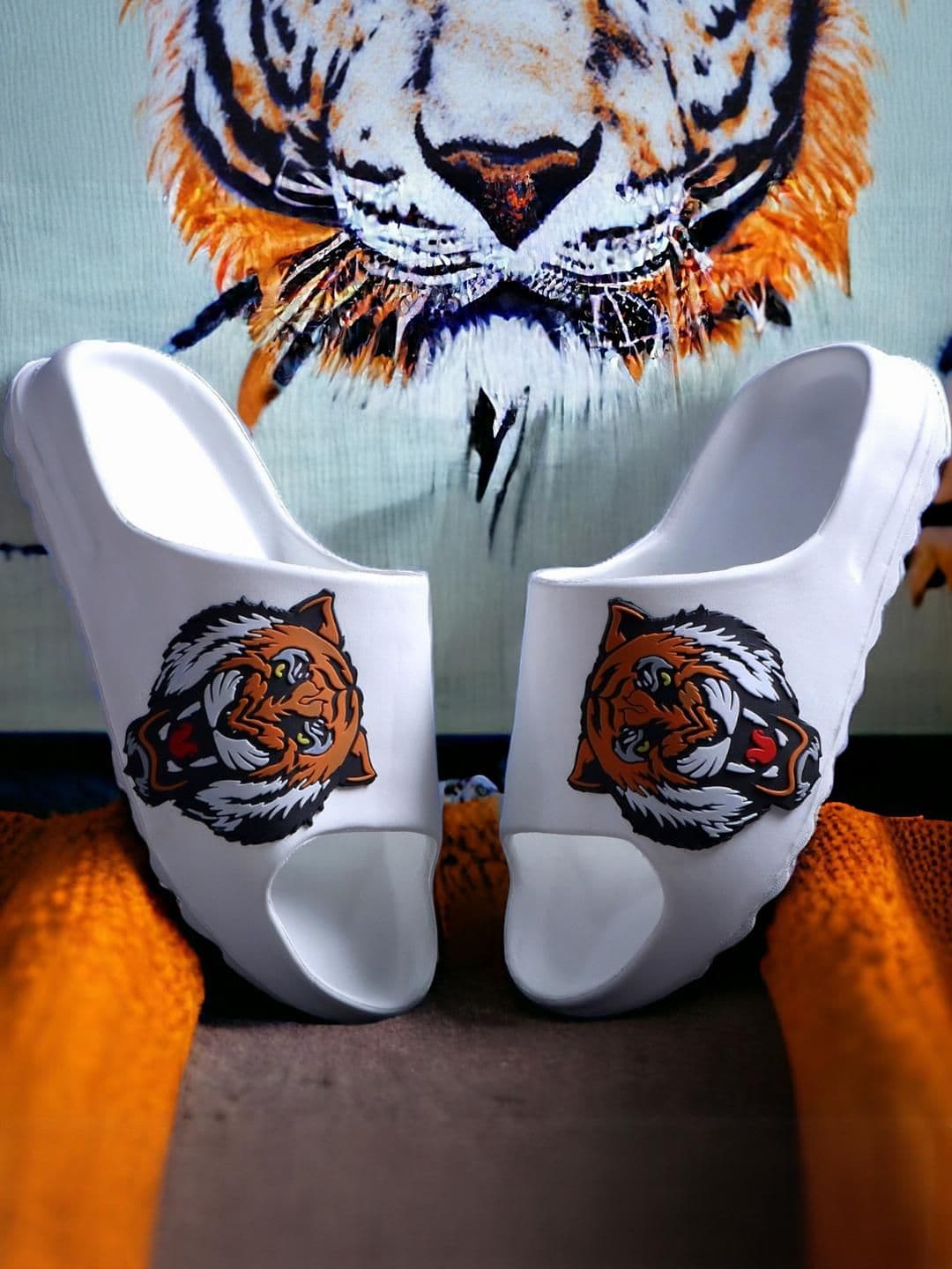 Pampy Angel Men White Flip Flops - view 1