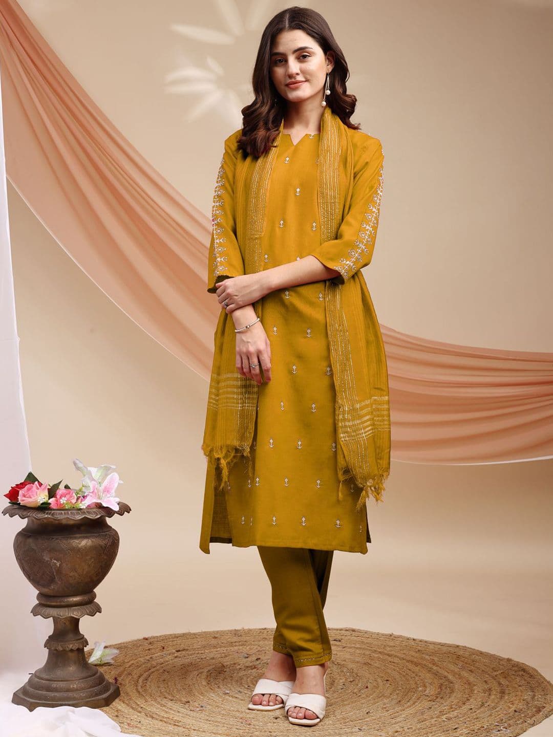 ARADHNA Women Floral Embroidered Kurta with Trousers & Dupatta - view 1