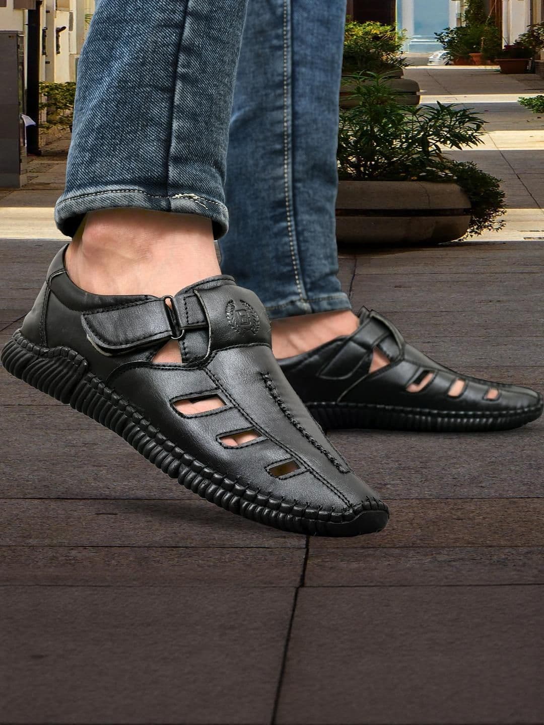 BRAWO Men Synthetic Leather Sandals - view 1