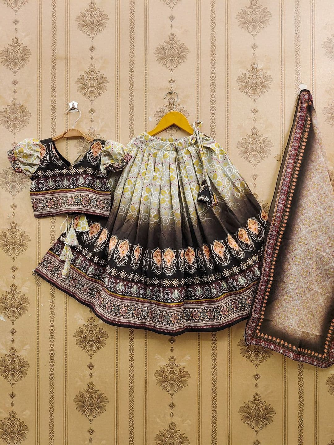 BAESD Girls Ethnic Motifs Printed Mukaish Ready To Wear Lehenga & Blouse With Dupatta - view 1
