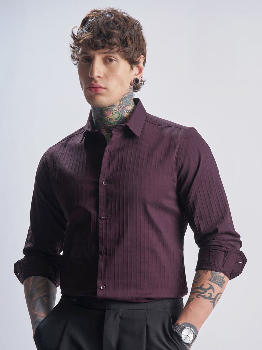 HIGHLANDER Men Slim Fit Vertical Striped Spread Collar Formal Shirt - view 1