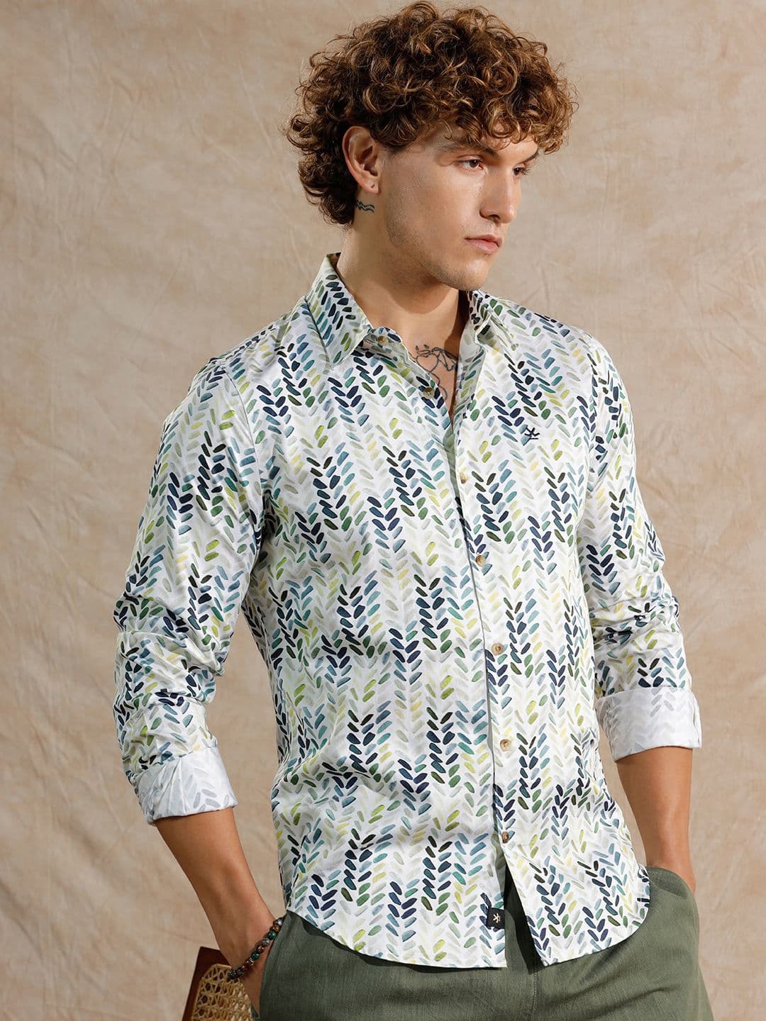 WROGN Comfort Slim Fit Floral Printed Spread Collar Pure Cotton Casual Shirt - view 1